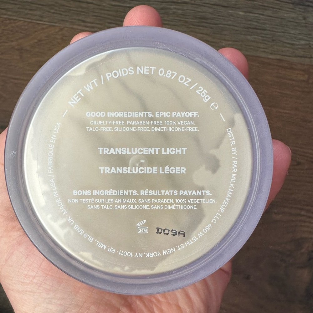 Milk Makeup Setting Powder Translucent Light